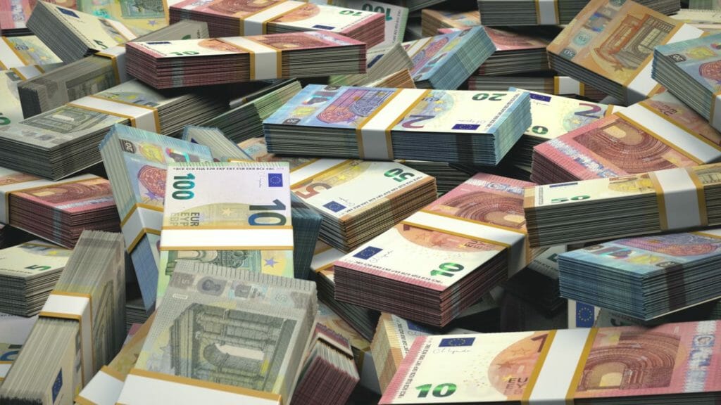 Euro Banknotes / Money Bundles